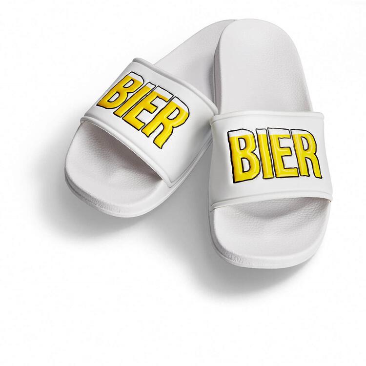Badelatschen Model ‚Bier‘