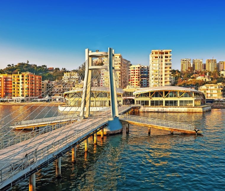 Albanien