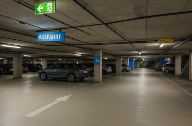 Parkflow - Selbstparker am Flughafen Frankfurt am Main (FRA)