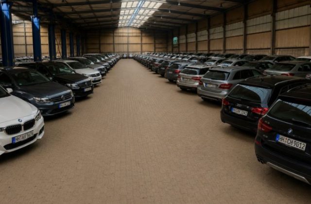 ParkingFirst Carport am Flughafen Düsseldorf (DUS)