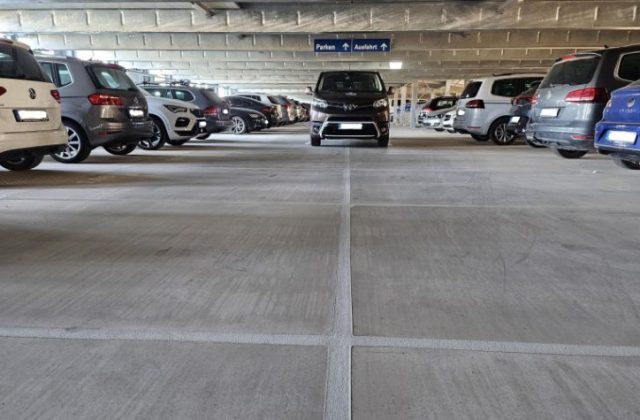 Parkprofi Parkhaus am Flughafen München (MUC)