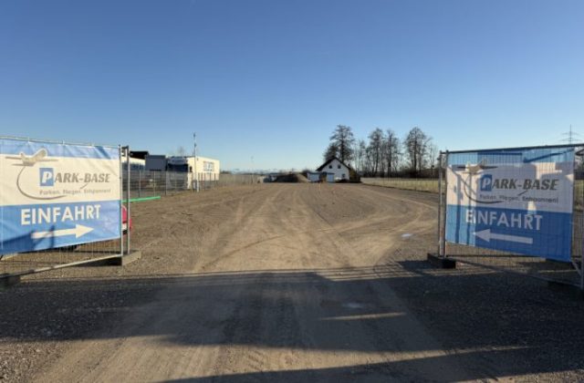 Park-Base am Flughafen Memmingen (FMM)