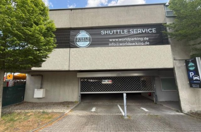 World Parking Shuttle Parkhaus am Flughafen Frankfurt am Main (FRA)