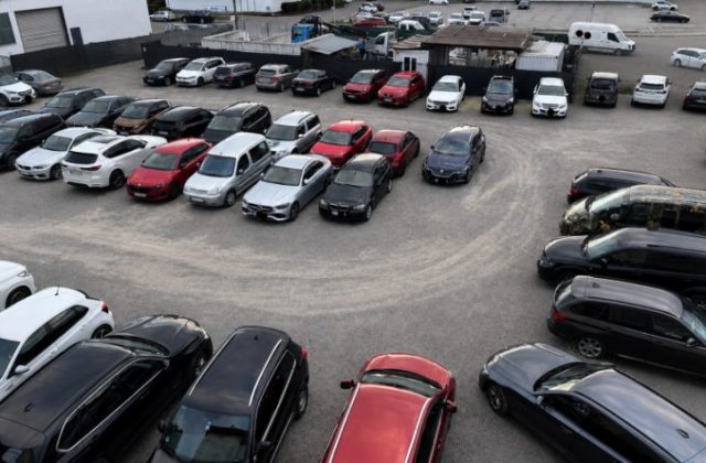 Supreme Parking am Flughafen Stuttgart (STR)