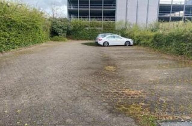 ParkenAirportDus am Flughafen Düsseldorf (DUS)