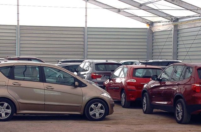 Hallenparkplatz am Rostock-Warnemünde